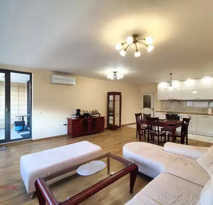 Photo 4 — 3-bedroom apartment in Varna, Centyr