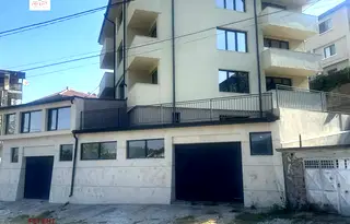 Тристаен апартамент в Габрово, Център