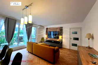 Тристаен апартамент в Бургас, Център