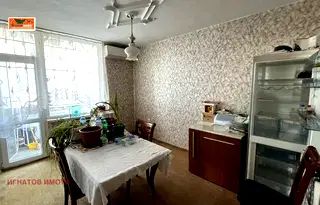 Тристаен апартамент в Пазарджик, Център