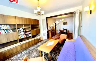 Тристаен апартамент в София, Център