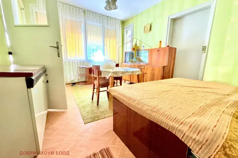 3-bedroom apartment in Dobrich, Centyr