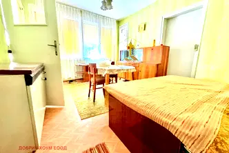 Тристаен апартамент в Добрич, Център