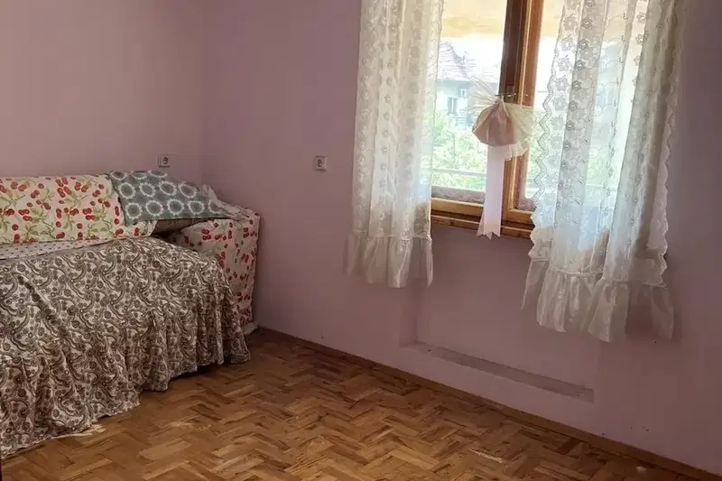 3-bedroom apartment in Vraca, Centyr