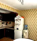 Тристаен апартамент в Хасково, Червена стена
