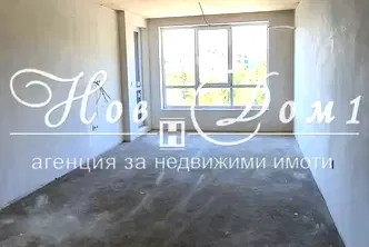 Тристаен апартамент с тераса в Цветен квартал, Варна