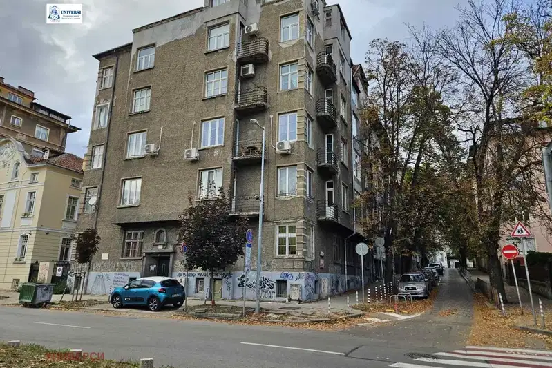 3-bedroom apartment in Sofiya, Doktorski Pametnik
