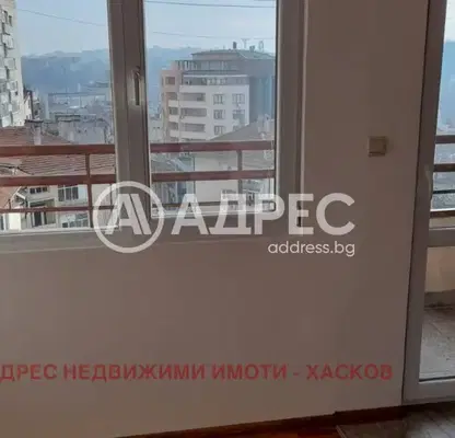 Снимка 4 — Тристаен апартамент в Хасково, Дружба 1