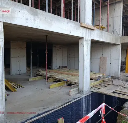 Снимка 5 — Тристаен апартамент в Дружба 3, Русе с паркомясто