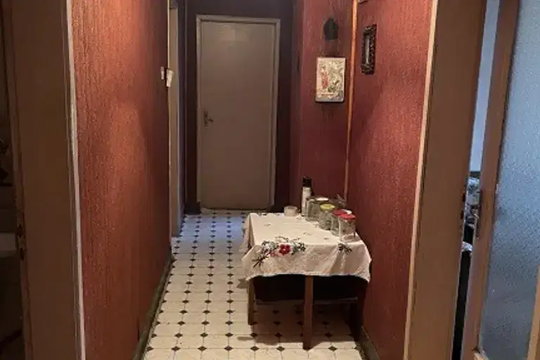 3-bedroom apartment in Благоев, Еленово 1