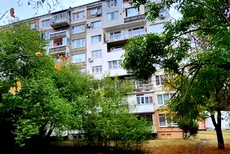 Тристаен апартамент с две тераси в Гоце Делчев, София