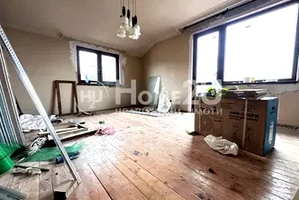 Тристаен апартамент в София, Горна баня