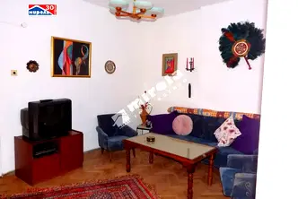 Тристаен апартамент в София, Горна баня