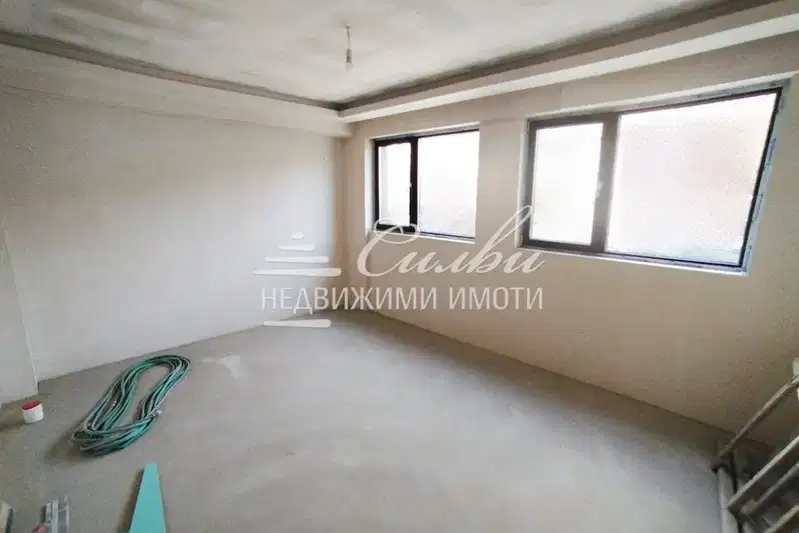 3-bedroom apartment in Shumen, Grivica