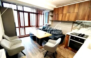 Тристаен апартамент в Шумен, Херсон