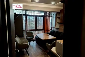 Тристаен апартамент в Шумен, Херсон