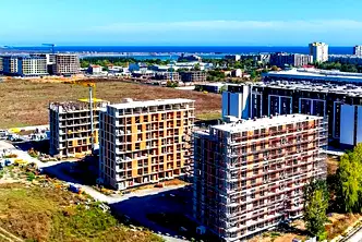 Тристаен апартамент с голяма тераса в Хоризонт, Бургас