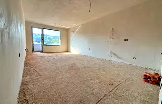 Тристаен апартамент в Пловдив, Христо Смирненски
