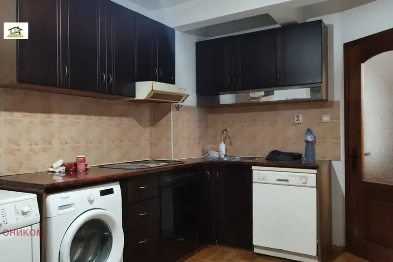 3-bedroom apartment in Pazardjik, Idealen Centyr