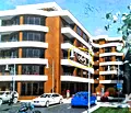Снимка 2 — Тристаен апартамент в Перник, Изток