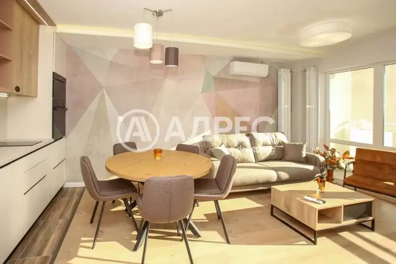 3-bedroom apartment in Sofiya, Razsadnika