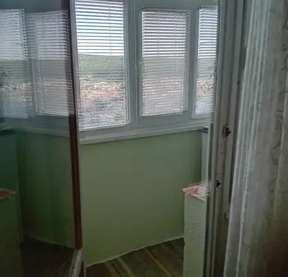 Снимка 3 — Тристаен апартамент в София, Красна поляна 1