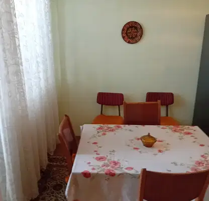 Снимка 4 — Тристаен апартамент в София, Красна поляна 1
