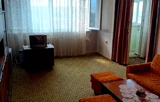 Тристаен апартамент в София, Красна поляна 1