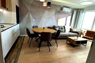Тристаен апартамент в София, Красна поляна 2