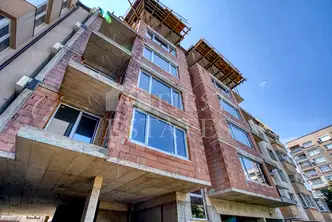 Тристаен апартамент в София, Красна поляна 3