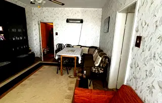 Тристаен апартамент в Хасково, Куба