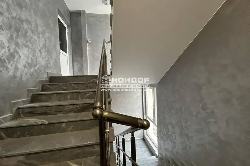 Тристаен апартамент в Пловдив, Кършияка