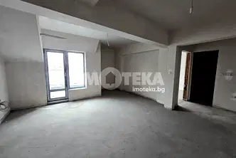 Тристаен апартамент в Пловдив, Кършияка