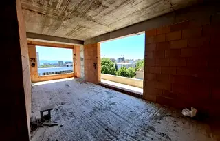 Тристаен апартамент във Варна, Левски 1
