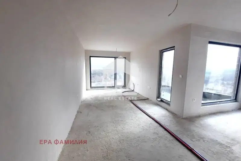 Three-room apartment with two terraces in Lyulin 6, Sofia