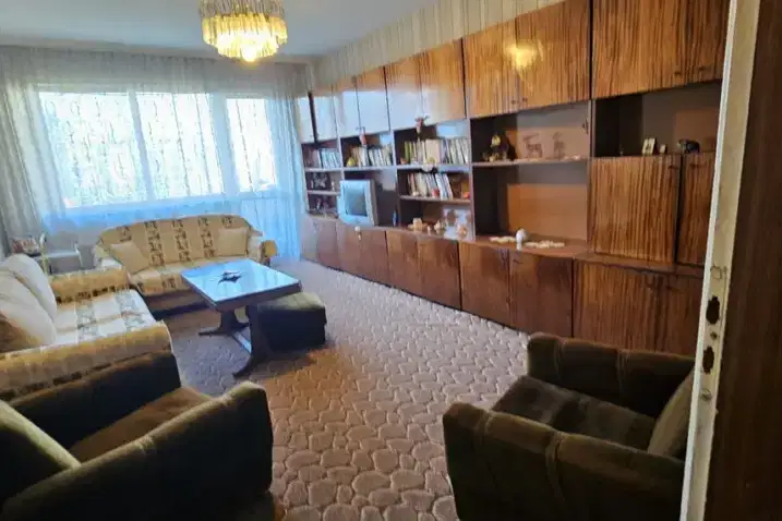 3-bedroom apartment in Sofiya, Lyulin 9