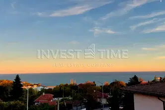Тристаен апартамент с две тераси и морска гледка в м-т Долна Трака, Варна