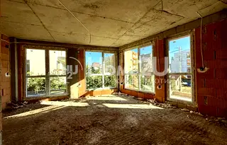 Тристаен апартамент във Варна, м-т Пчелина