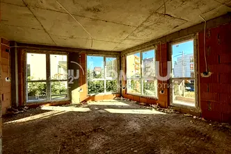 Тристаен апартамент във Варна, м-т Пчелина