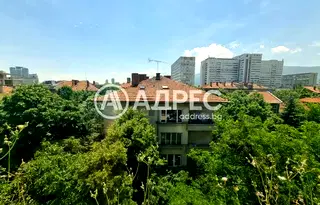 Тристаен апартамент в София, Медицинска академия