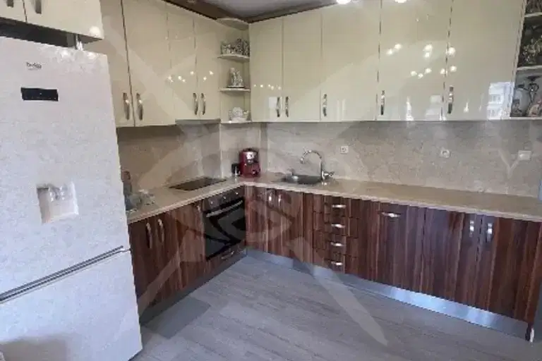 3-bedroom apartment in Plovdiv, Mladejki Hylm