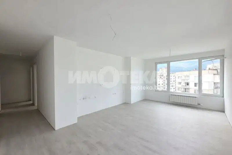 3-bedroom apartment in Sofiya, Mladost 4