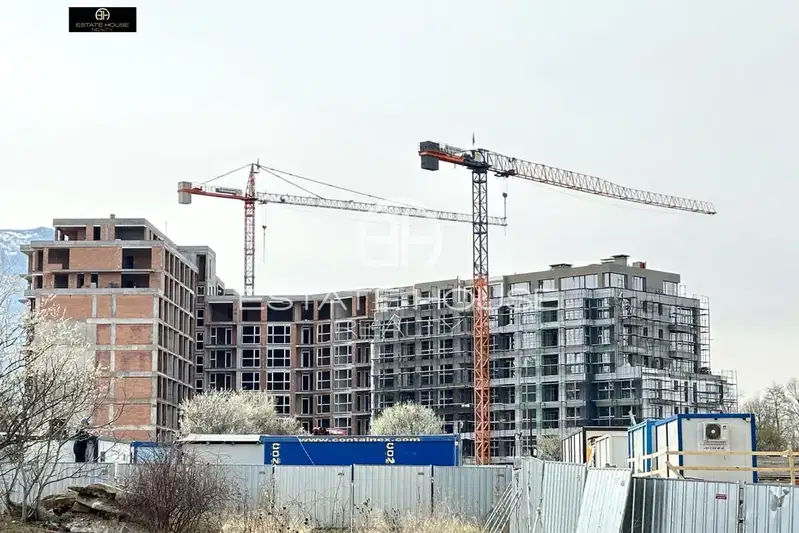 3-bedroom apartment in Sofiya, Mladost 4