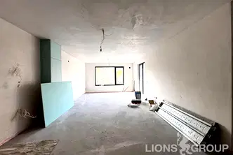 Тристаен апартамент с две тераси в Овча купел, София