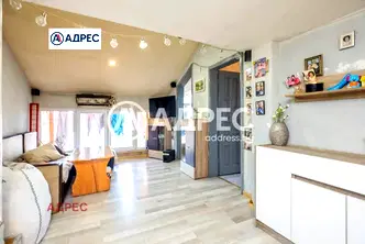 Тристаен апартамент във Варна, Погреби
