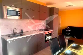 Тристаен апартамент в Бургас, Сарафово