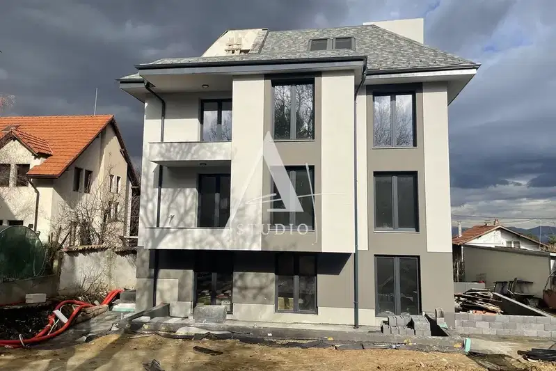 3-bedroom apartment in Sofiya, Simeonovo