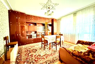 Тристаен апартамент в Добрич, Строител