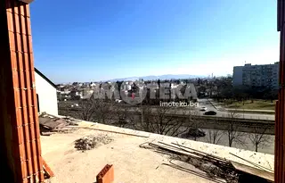 Тристаен апартамент в София, Сухата река