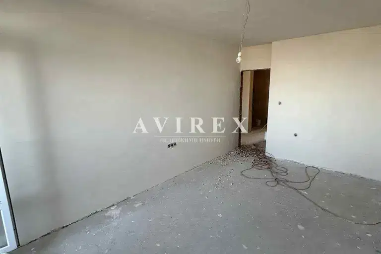 Просторен 3-стаен апартамент с панорамна гледка в Съдийски, Пловдив